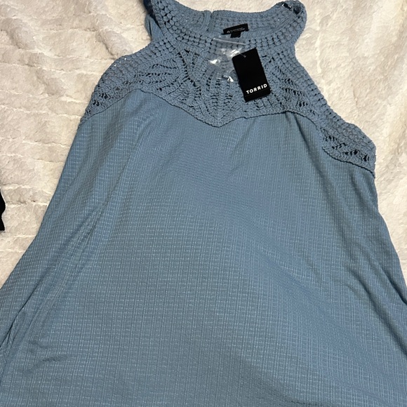 Torrid - Picture 1 of 5